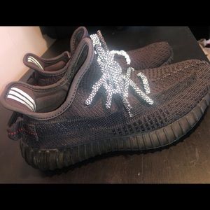 Adidas Yeezy 350 v2 black